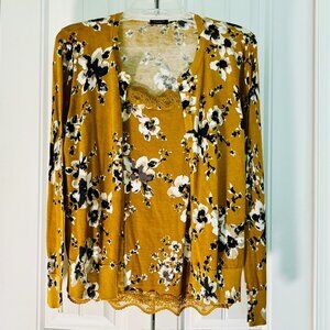 Ann Taylor Factory Sweater & Tank Set in Gold/Black (L) Gently Used/No Flaws